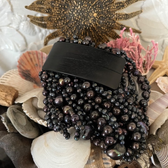 Monies  23 strand Baroque Pearls Bracelet - Picture 4 of 16